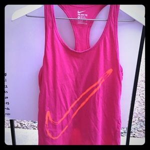 Nike pink workout tank